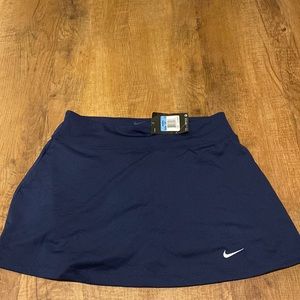 Never worn Nike woman’s skort